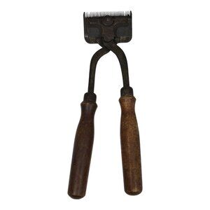 Priest's Clippers New Market Pattern Horse Shears Vintage Equine Farmhouse Decor